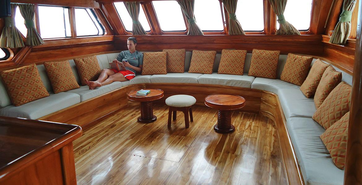 estrella del mar lounge